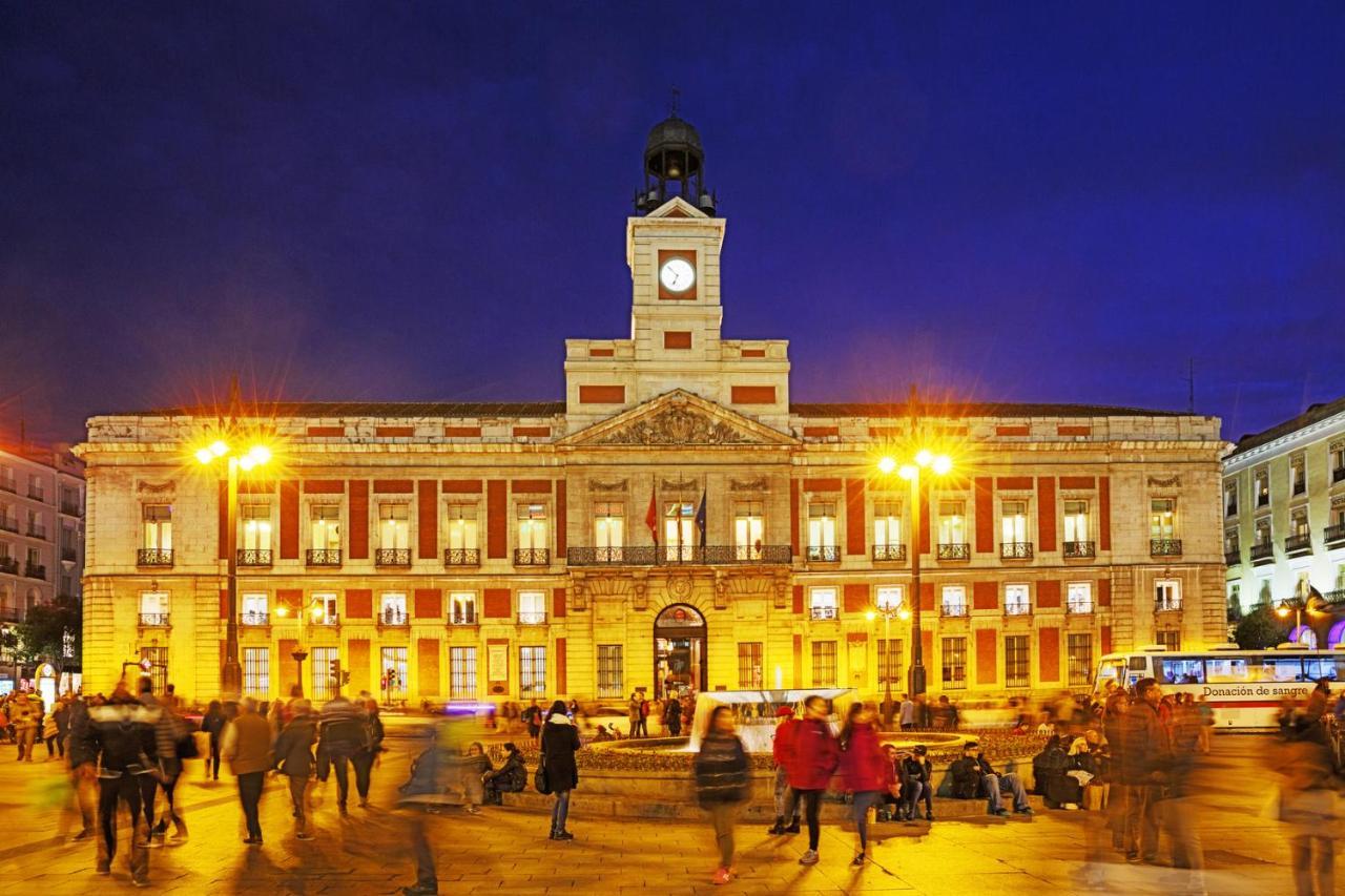 Bed and Breakfast La Reina de Gran Via -TPH Madrid Exterior foto